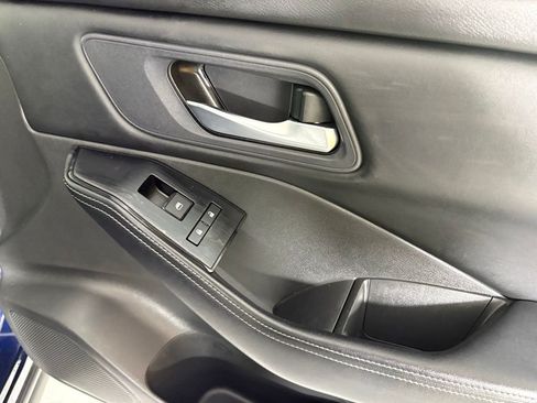 Used 2024 Nissan Rogue SV FWD image 10