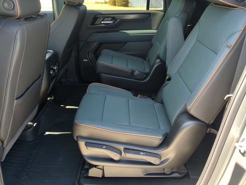 New 2026 GMC Yukon XL AT4 w/ AT4 Premium Package AWD/4WD image 24