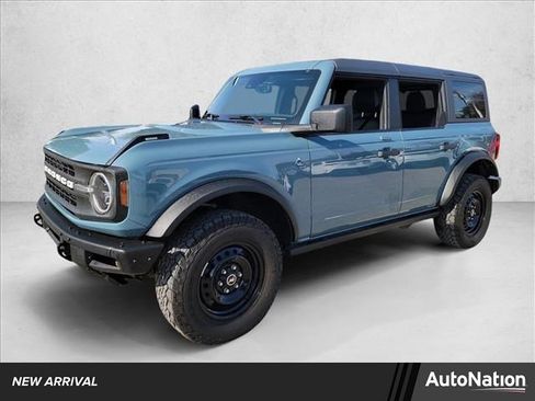 Used 2022 Ford Bronco Black Diamond image 1