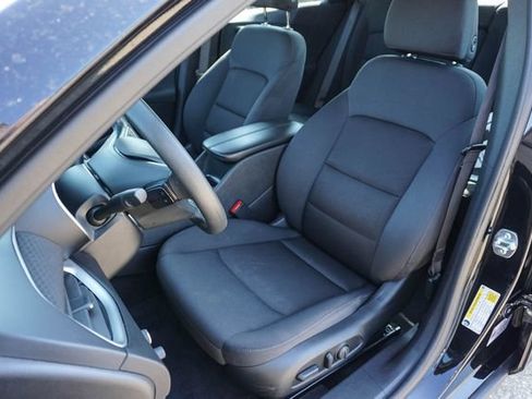 Used 2025 Chevrolet Malibu LT FWD image 13