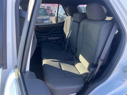 Used 2025 Toyota 4Runner SR5 image 10