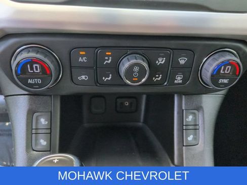Used 2019 GMC Acadia SLE w/ Driver Alert Package I AWD/4WD image 17