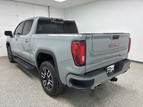 Used 2024 GMC Sierra 1500 AT4 w/ Technology Package AWD/4WD image 8