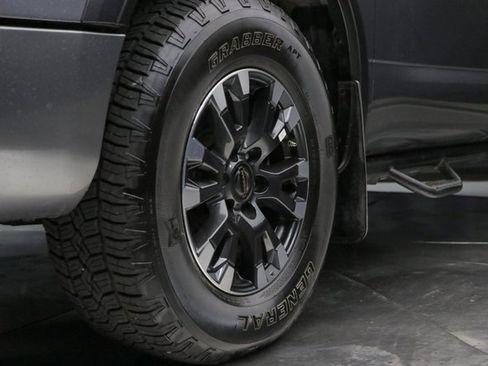 Used 2021 Nissan Titan PRO-4X w/ Pro-4x Utility Package image 7