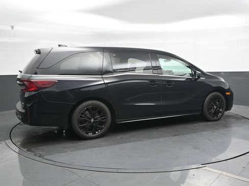 Used 2025 Honda Odyssey Sport-L image 4