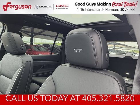 New 2026 Buick Enclave Sport Touring w/ Super Cruise Package FWD image 17