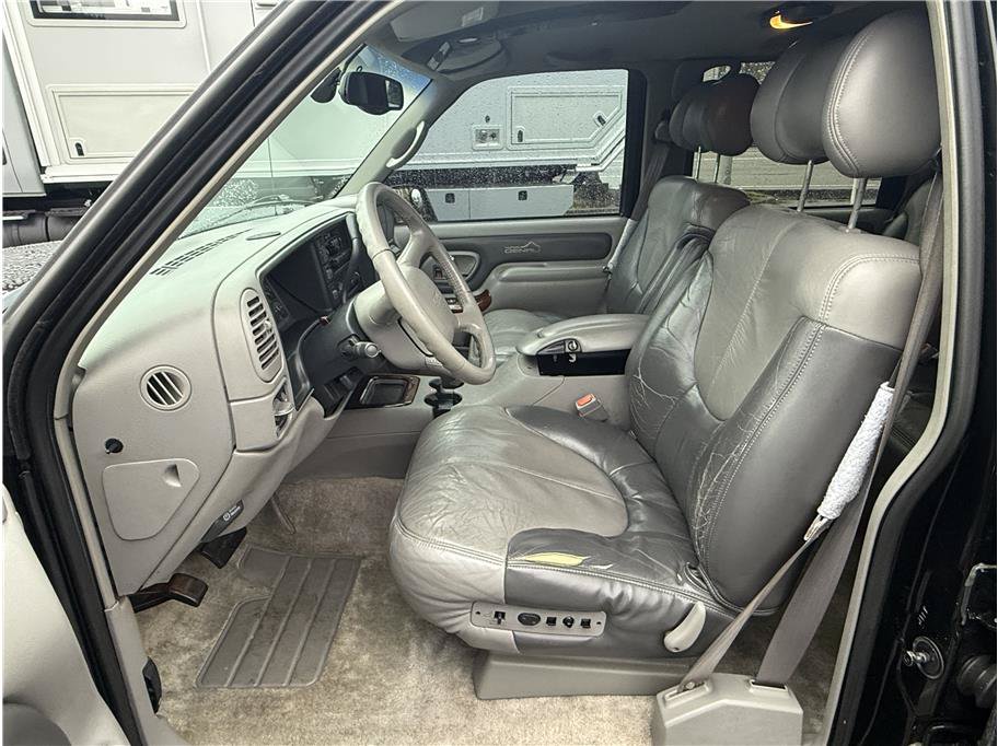 Used 1999 GMC Yukon Denali AWD/4WD image 21