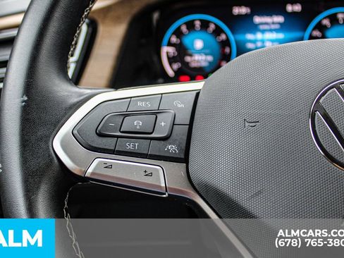 Used 2025 Volkswagen Atlas SE FWD image 29
