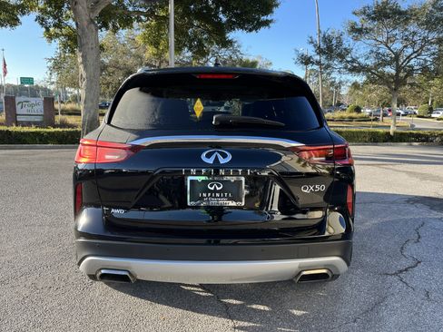 Certified 2025 INFINITI QX50 Luxe image 4