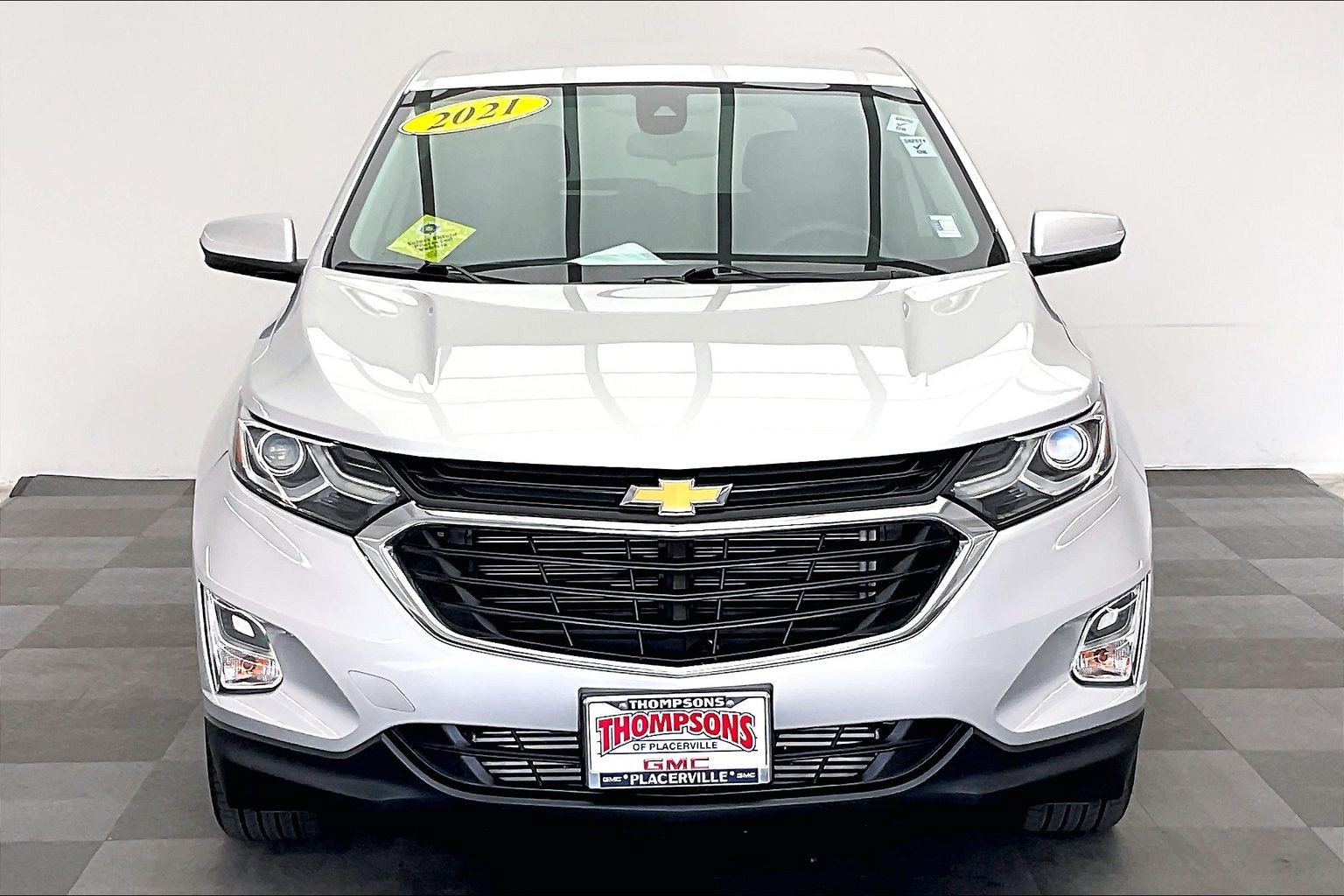 Used 2021 Chevrolet Equinox LT AWD/4WD image 2