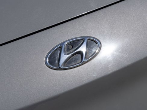 Used 2023 Hyundai Kona SEL FWD image 4