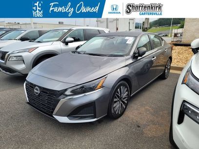 Used 2024 Nissan Altima 2.5 SV
