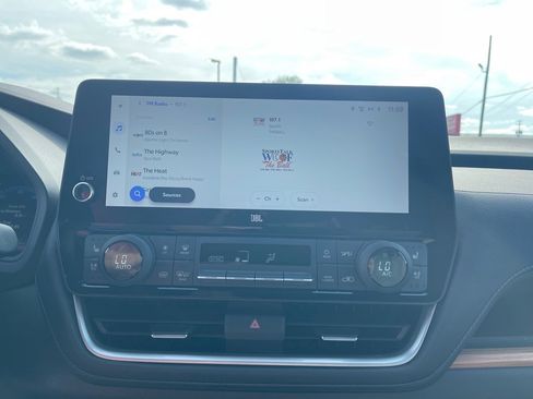 Used 2024 Toyota Grand Highlander Platinum image 5