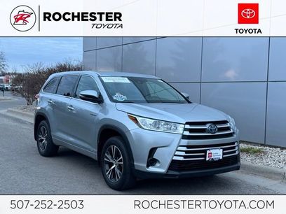 Used 2017 Toyota Highlander LE w/ Carpet Mat Package