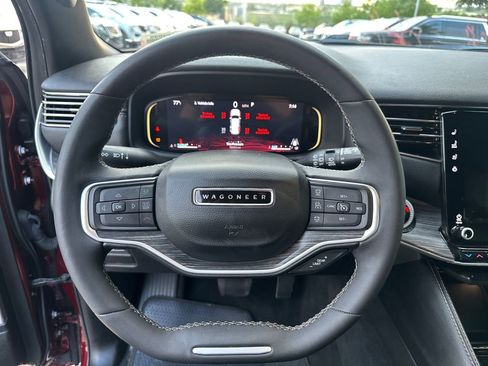 Used 2023 Jeep Wagoneer L Series II RWD image 14