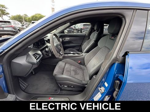 Used 2024 Audi RS e-tron GT w/ Carbon Performance Package AWD/4WD image 16