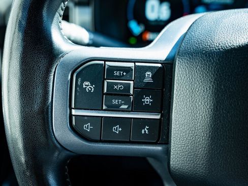 Used 2023 Ford F150 Lariat w/ Equipment Group 502A High image 28