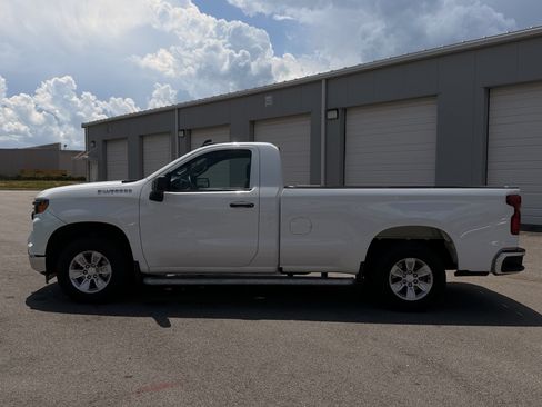 Used 2025 Chevrolet Silverado 1500 W/T RWD image 9