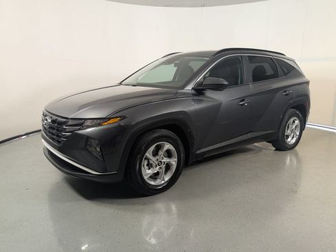 Used 2024 Hyundai Tucson SEL FWD image 3