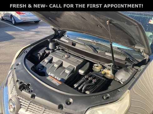 Used 2011 Cadillac SRX Luxury AWD/4WD image 10