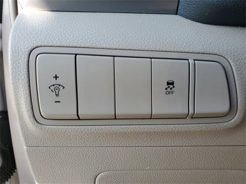 Used 2017 Hyundai Tucson SE image 11