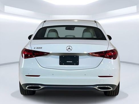 Used 2025 Mercedes-Benz C 300 Sedan image 8