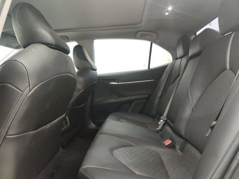Used 2021 Toyota Camry XSE FWD image 10