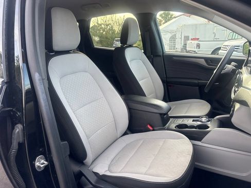 Used 2025 Ford Escape Active FWD image 16
