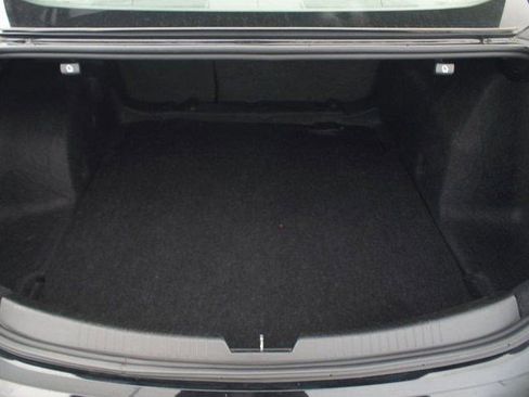 Used 2024 Chevrolet Malibu LT image 17