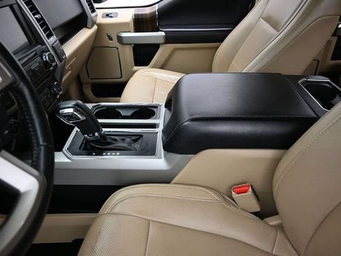 Used 2017 Ford F150 Lariat AWD/4WD image 28