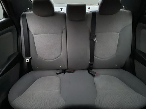 Used 2012 Hyundai Accent GLS image 21