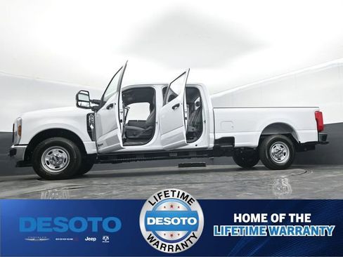 New 2025 Ford F250 XL w/ XL Chrome Package image 59