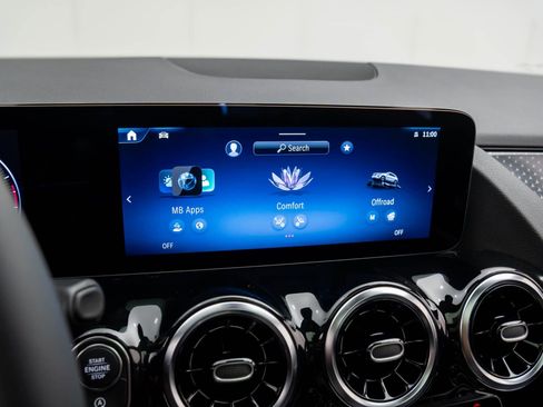 Certified 2026 Mercedes-Benz GLA 250 4MATIC image 31