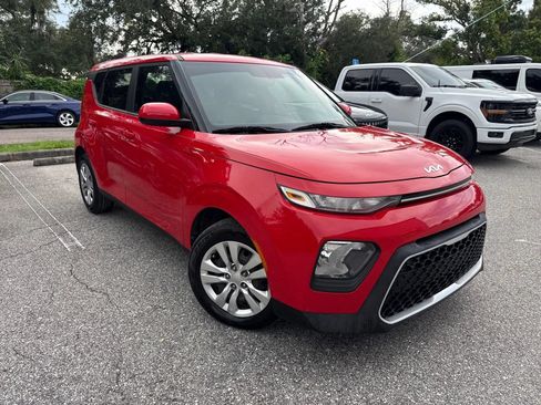 Used 2022 Kia Soul LX FWD image 5