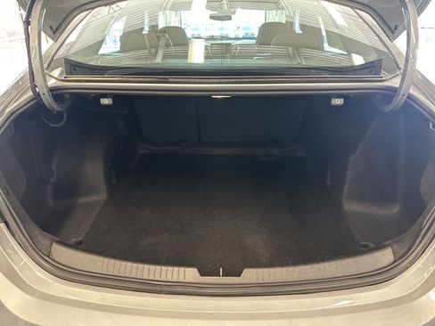 Used 2024 Chevrolet Malibu LT image 23