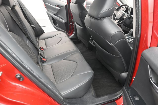 Used 2019 Toyota Camry XSE FWD image 33