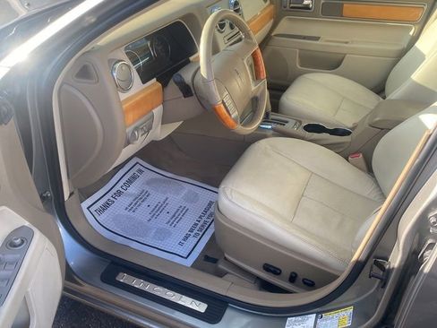 Used 2008 Lincoln MKZ image 8
