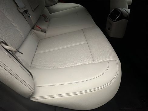 Certified 2025 Genesis G70 2.5T image 14