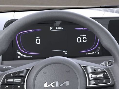 New 2026 Kia Seltos LX FWD image 21