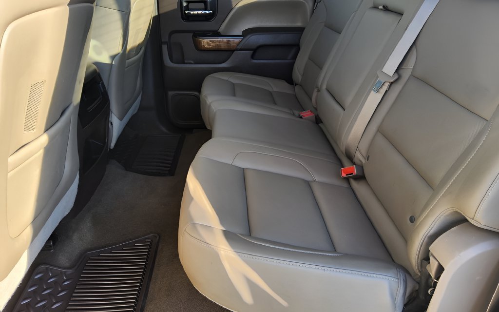 Used 2014 GMC Sierra 1500 SLT w/ SLT Crew Cab Value Package AWD/4WD image 26