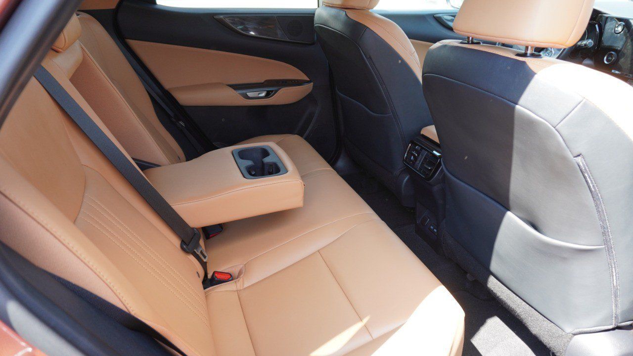 Used 2025 Lexus NX 250 FWD w/ Accessory Package (Z1) image 11