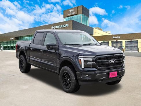 Used 2025 Ford F150 Lariat w/ Equipment Group 502A High image 3