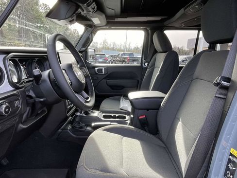 New 2026 Jeep Wrangler Unlimited Sport AWD/4WD image 25
