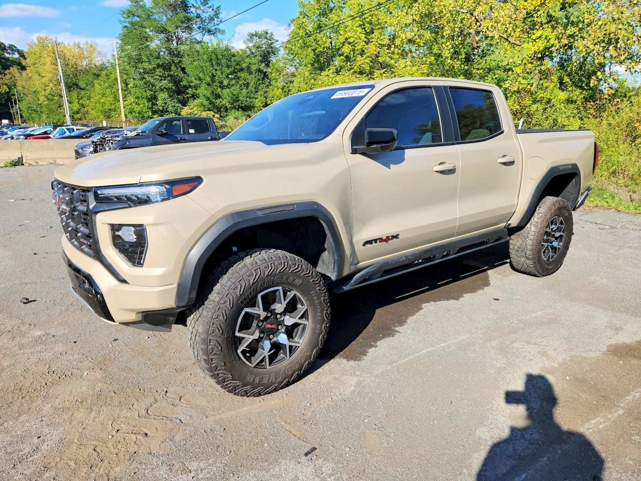 Used 2024 GMC Canyon AT4X AWD/4WD image 3