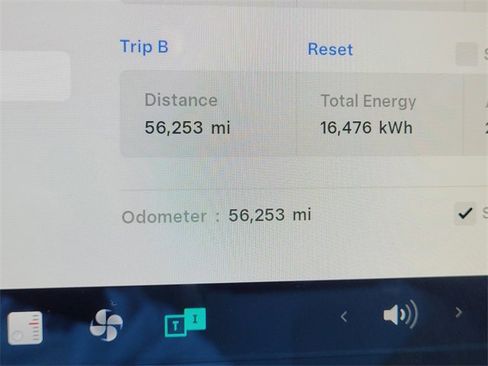 Used 2020 Tesla Model Y Performance image 26