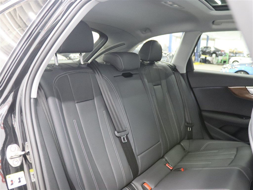 Used 2023 Audi A4 2.0T allroad Premium Plus w/ Premium Plus Package AWD/4WD image 18