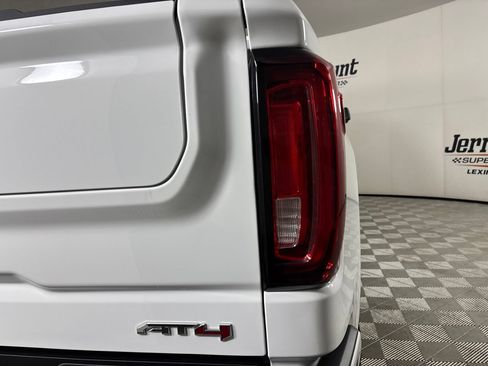 Used 2025 GMC Sierra 1500 AT4 AWD/4WD image 36