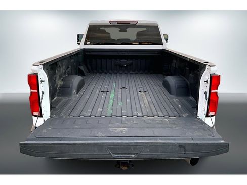 Used 2024 Chevrolet Silverado 3500 LTZ image 7