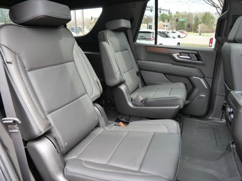 New 2026 GMC Yukon Denali w/ Sun & Power Step Package AWD/4WD image 34