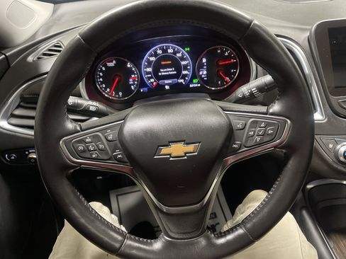 Used 2020 Chevrolet Malibu Premier FWD image 29